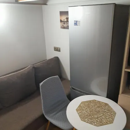 котлярська 5 Apartment