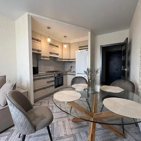 вікторія гарденс Apartment